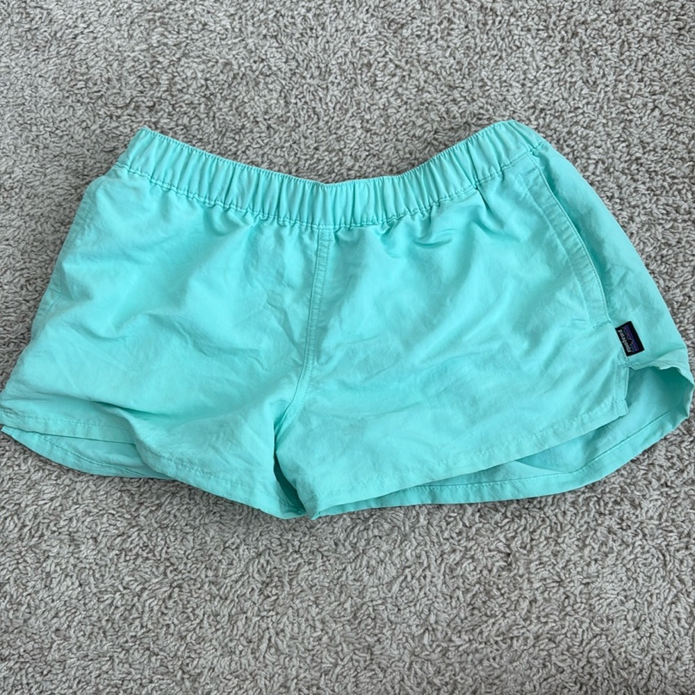 Women’s small baggie Patagonia shorts